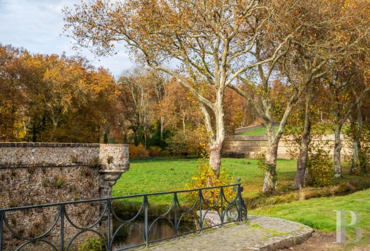 En Eure-et-Loire, à l’ouest de Chartres, un château du 17e dans un parc de 140 ha traversé par l’Eure - photo  n°40